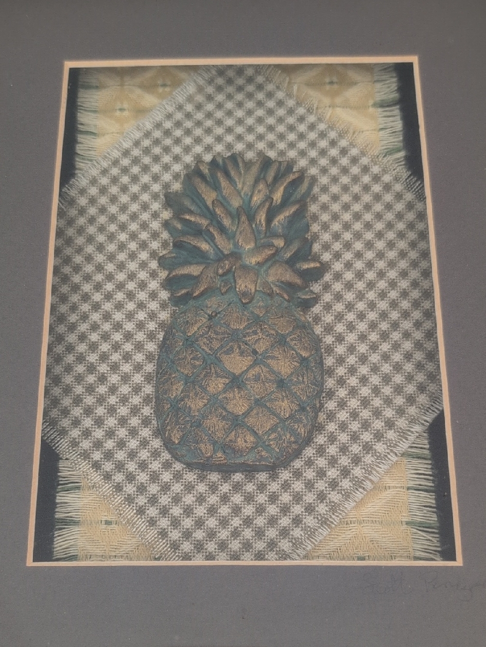 Decorative Pineapple Wall Art Plaque in Tan, Yellow And Brushed Gold